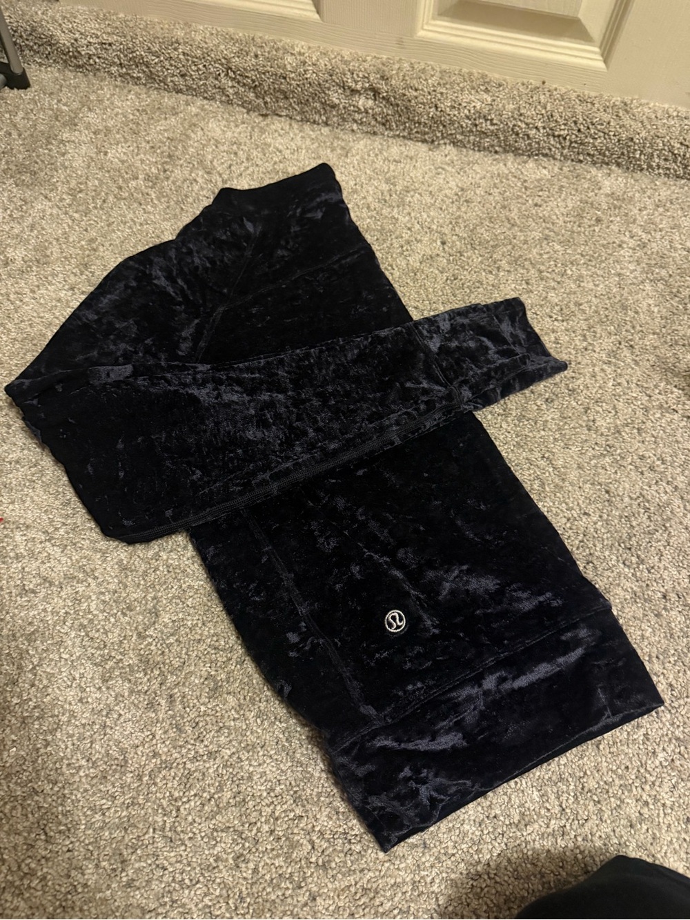 lululemon athletica Women’s Velvet set - Black